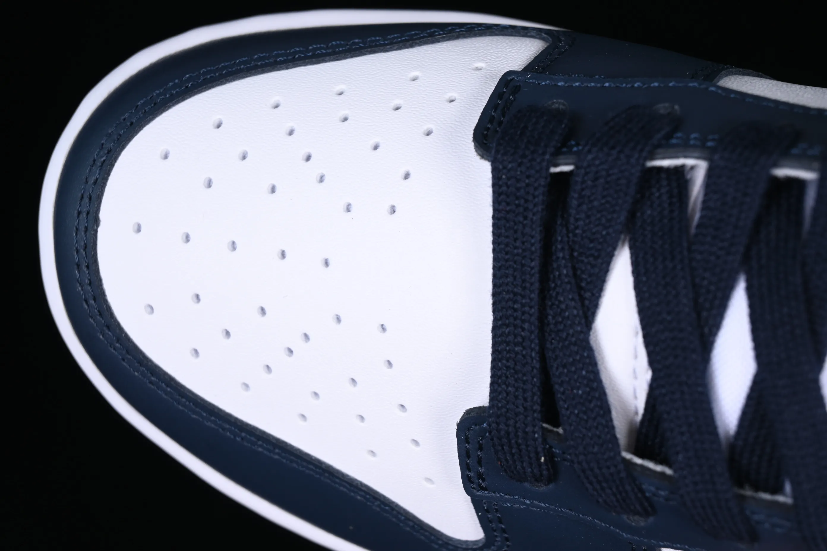 All categories Nk SB Dunk series Nk SB Dunk Low low-top sneakers C version Nk Dunk Low "Navy\University Blue" Obsidian SB low-top sports and leisure sneakers FN7800-400